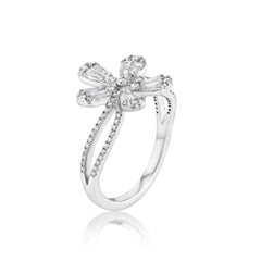 Single Flower Ring - 2.942 grams 18K White Gold